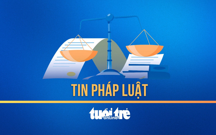 Khởi tố người cầm đầu xịt hơi cay， lột quần áo phụ nữ quay phim  - Ảnh 2.